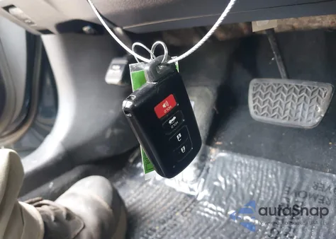 2016 Toyota Avalon Limited z USA, uszkodzony, nr VIN 4T1BK1EB7GU241135